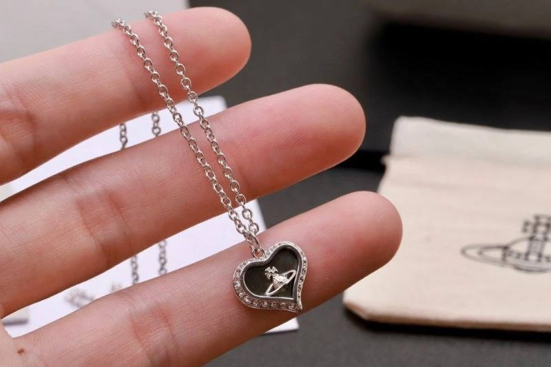 Breathable Vivienne Westwood Necklaces 211510