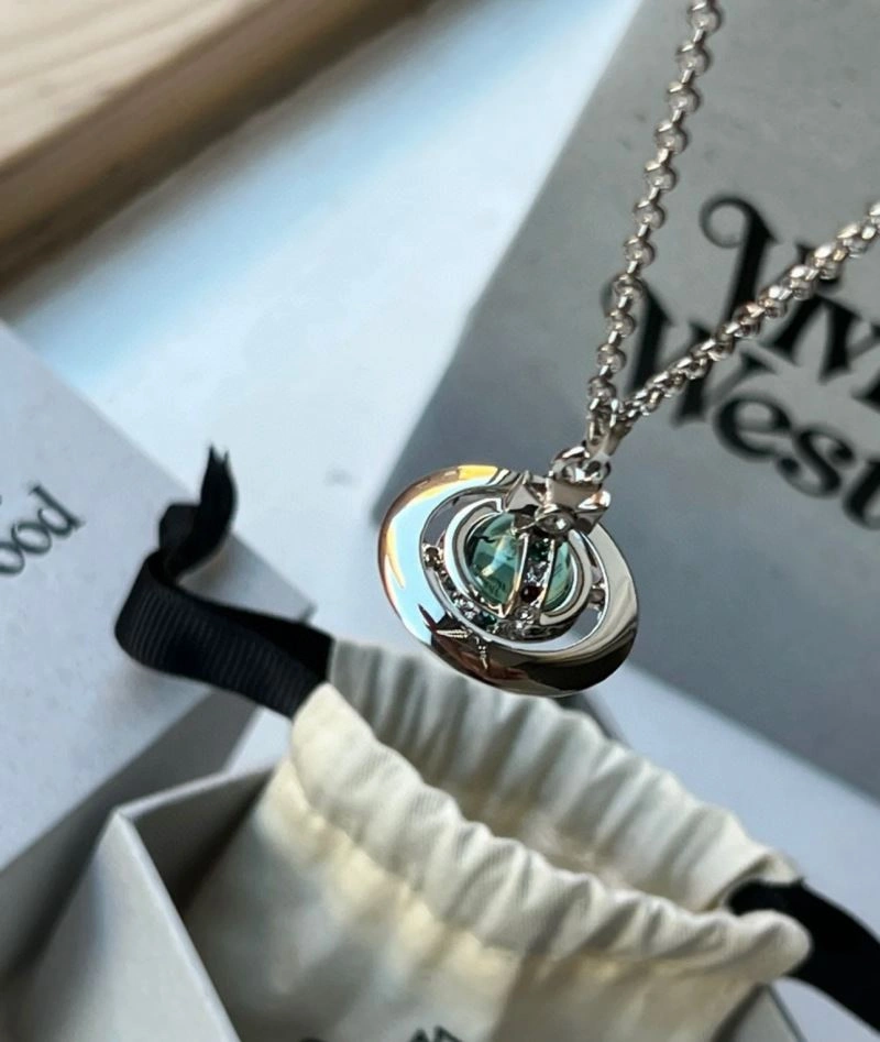 Vivienne Westwood Necklaces Versatile 211511