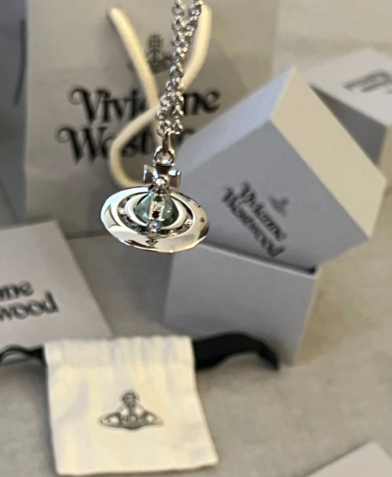 Vivienne Westwood Necklaces Versatile 211511