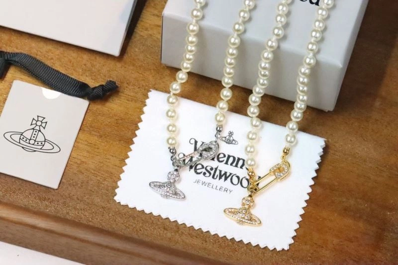 TravelReady Vivienne Westwood Necklaces 210970