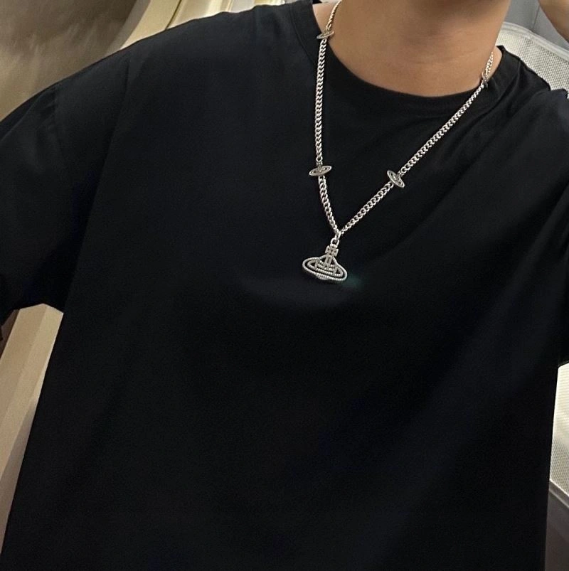Packable Vivienne Westwood Necklaces 210969