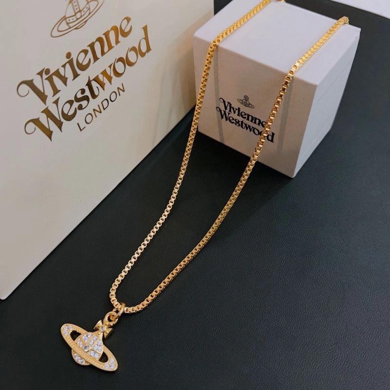 Classic Vivienne Westwood Necklaces 210961