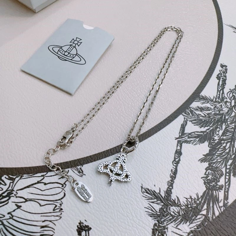 Lightweight Vivienne Westwood Necklaces 210233