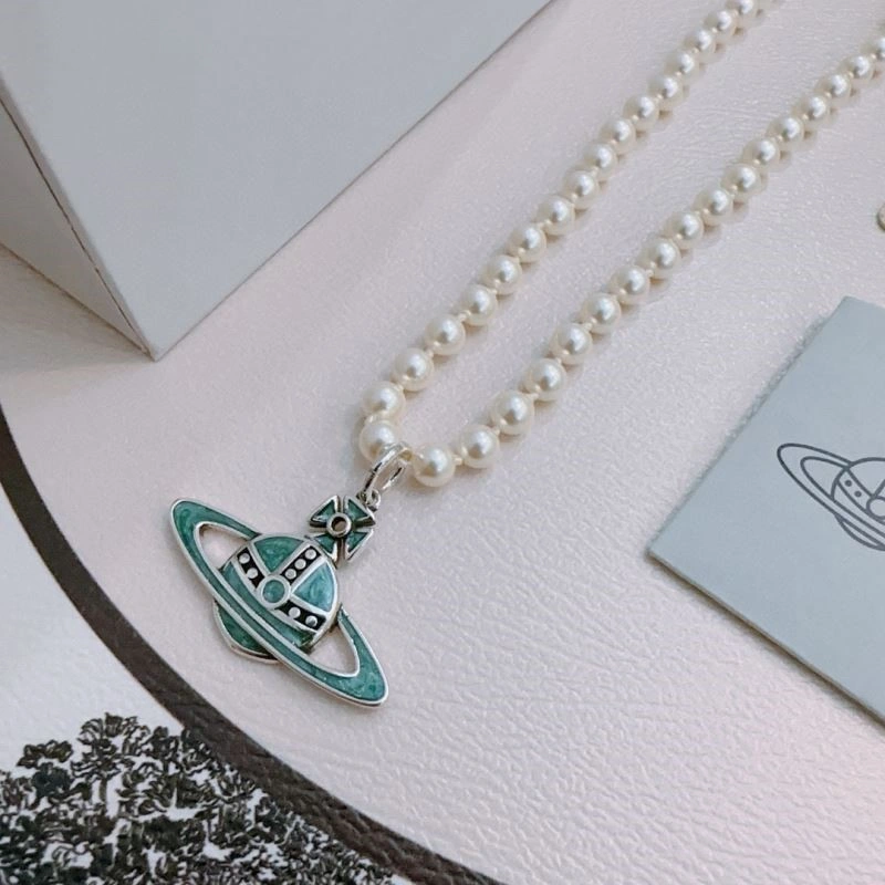 Refined Vivienne Westwood Necklaces 210228