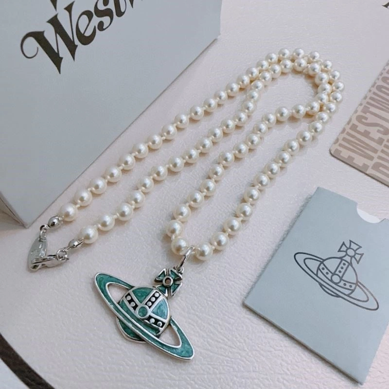 Refined Vivienne Westwood Necklaces 210228