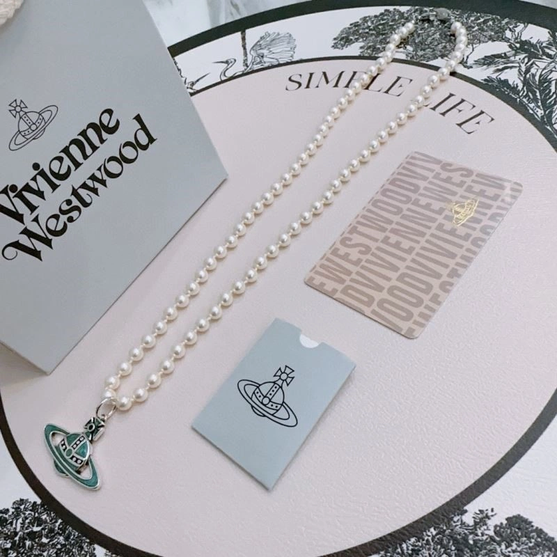 Refined Vivienne Westwood Necklaces 210228