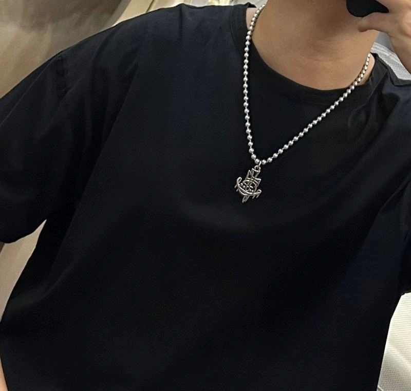 Seasonal Vivienne Westwood Necklaces 210226