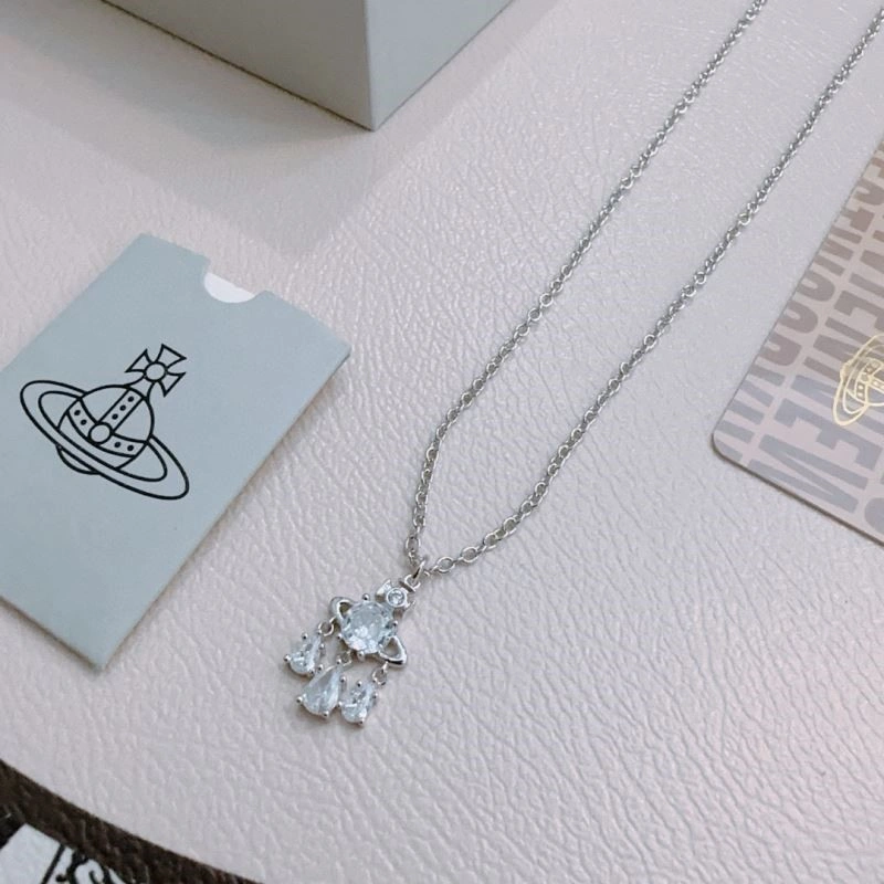 TechFriendly Vivienne Westwood Necklaces 210207