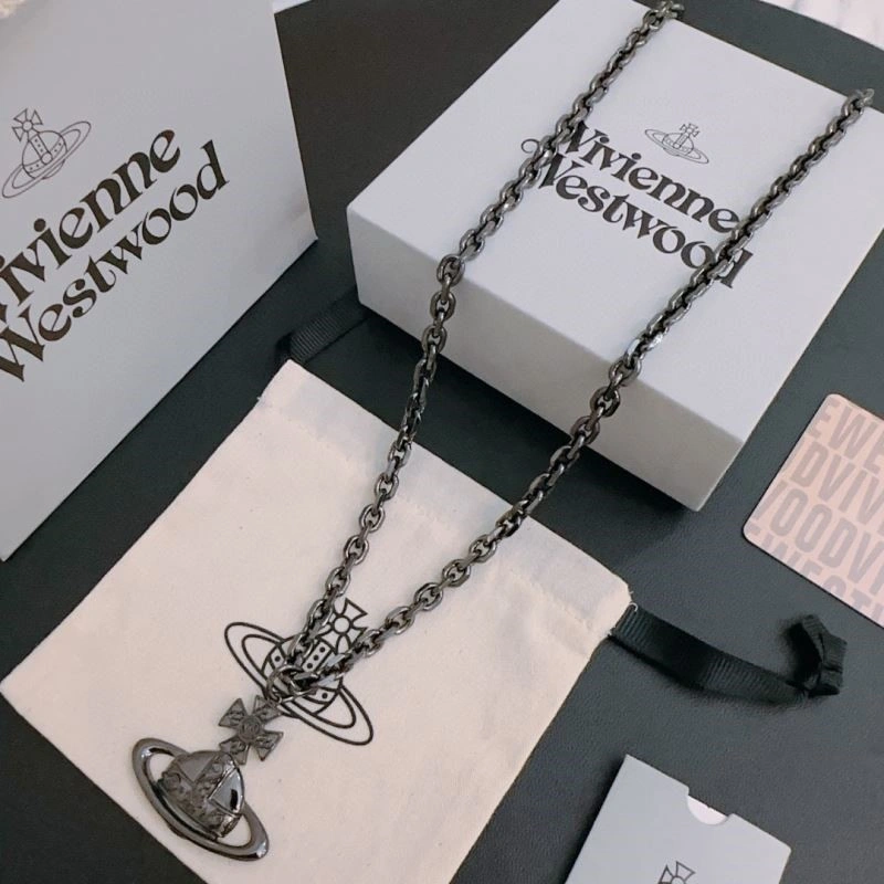 Refined Vivienne Westwood Necklaces 210203