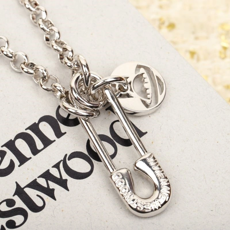 Comfortable Vivienne Westwood Necklaces 210218