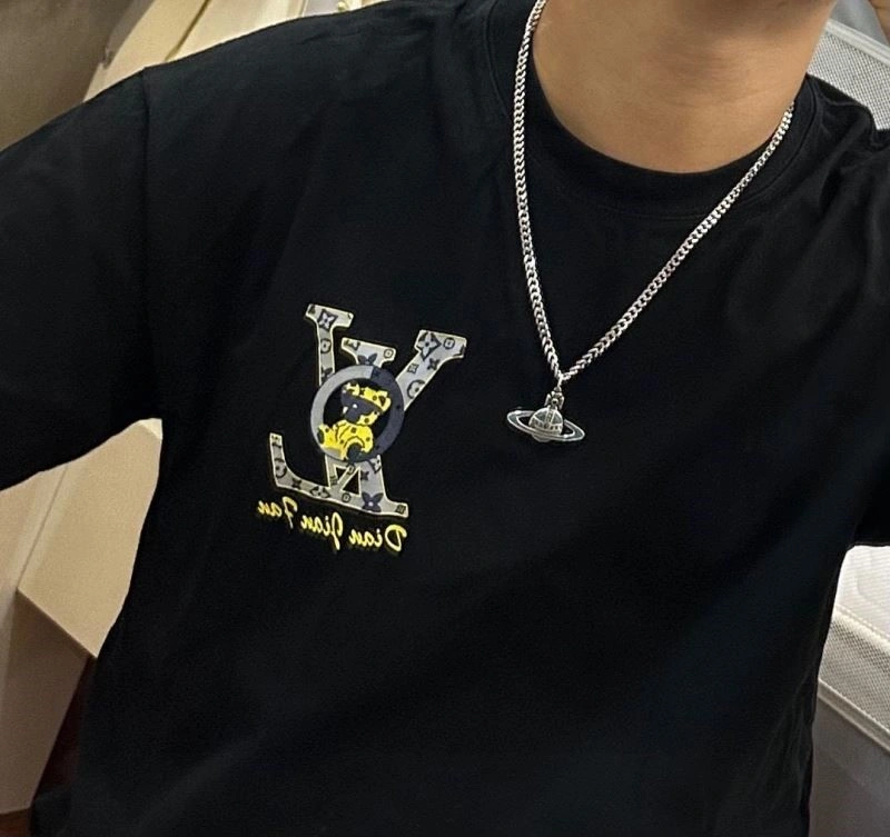 Durable Vivienne Westwood Necklaces 210198