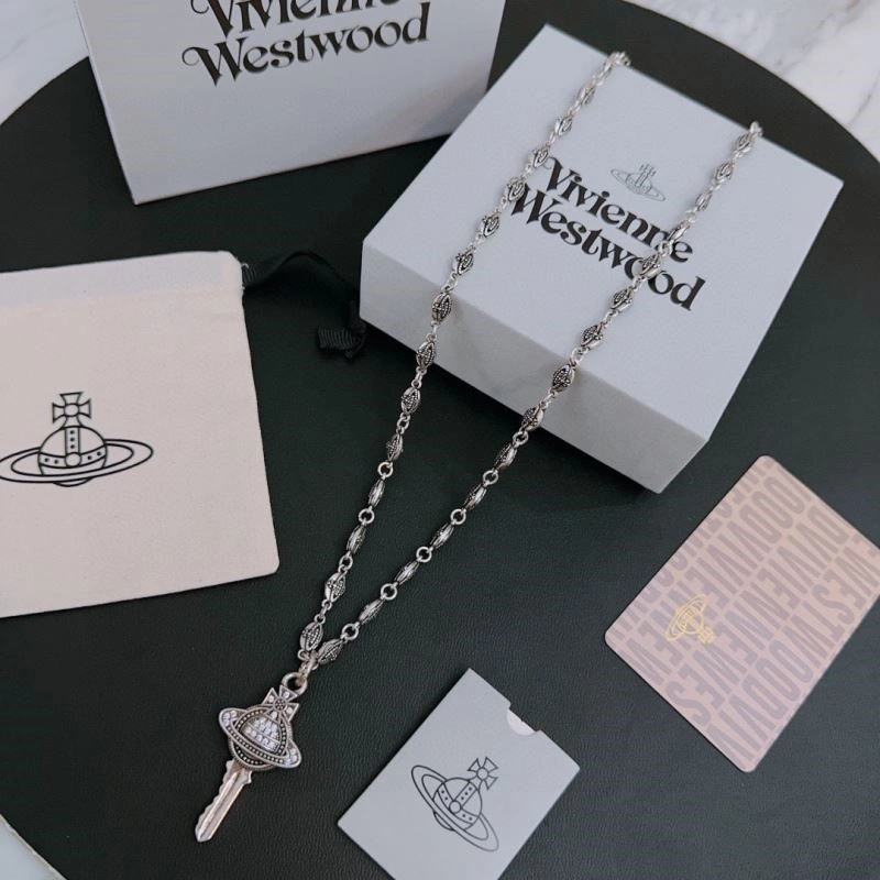 Fashionable Vivienne Westwood Necklaces 210204