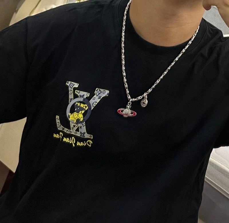 Youthful Vivienne Westwood Necklaces 210196