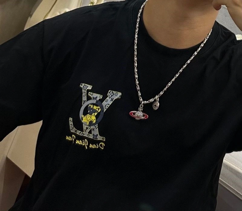 Youthful Vivienne Westwood Necklaces 210196