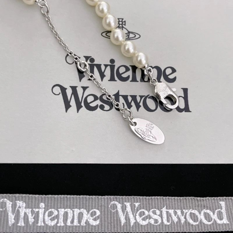GoAnywhere Vivienne Westwood Necklaces 209581
