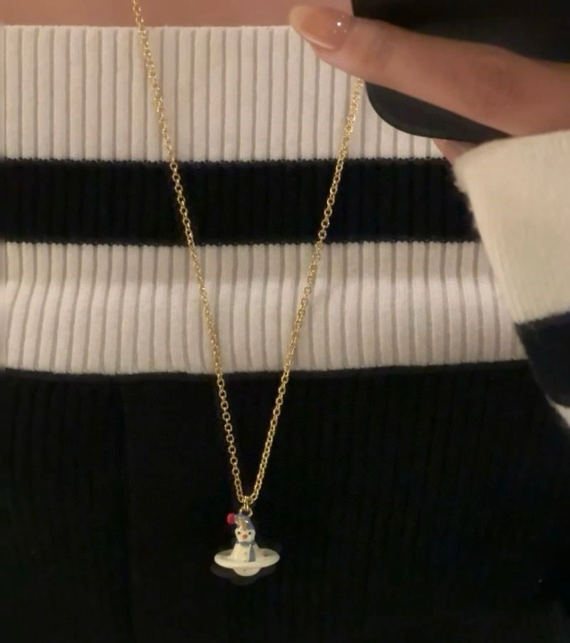 Trendsetting Vivienne Westwood Necklaces 209542