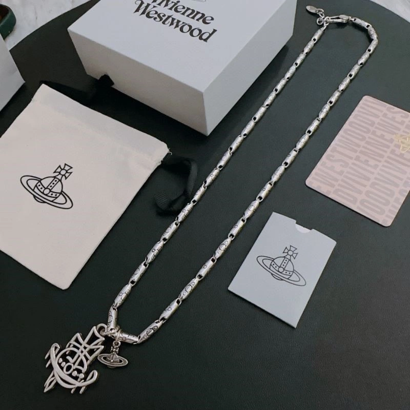 Trendsetting Vivienne Westwood Necklaces 208924