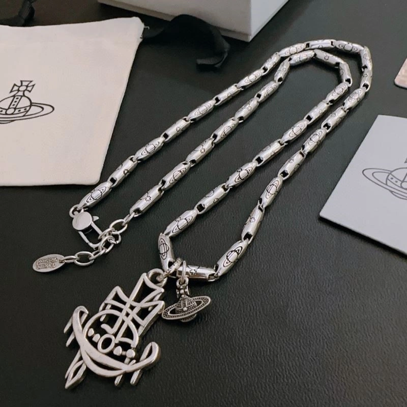 Trendsetting Vivienne Westwood Necklaces 208924