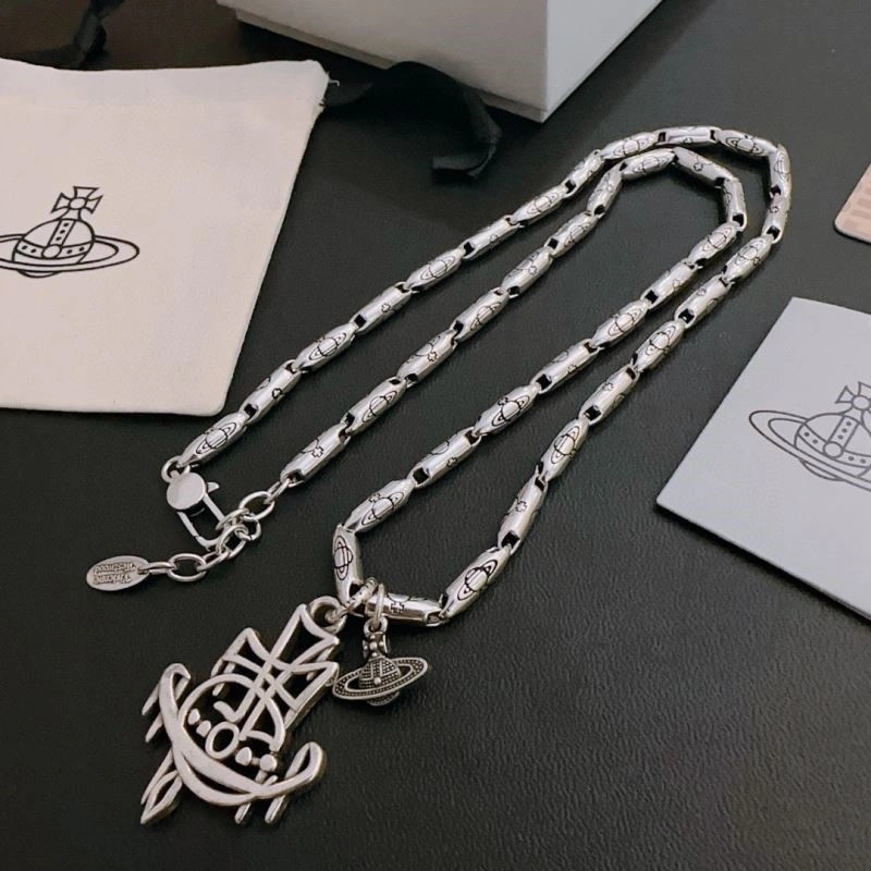 Trendsetting Vivienne Westwood Necklaces 208924