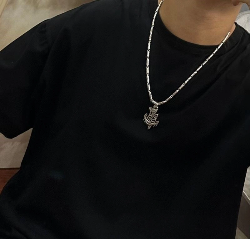 Trendsetting Vivienne Westwood Necklaces 208924