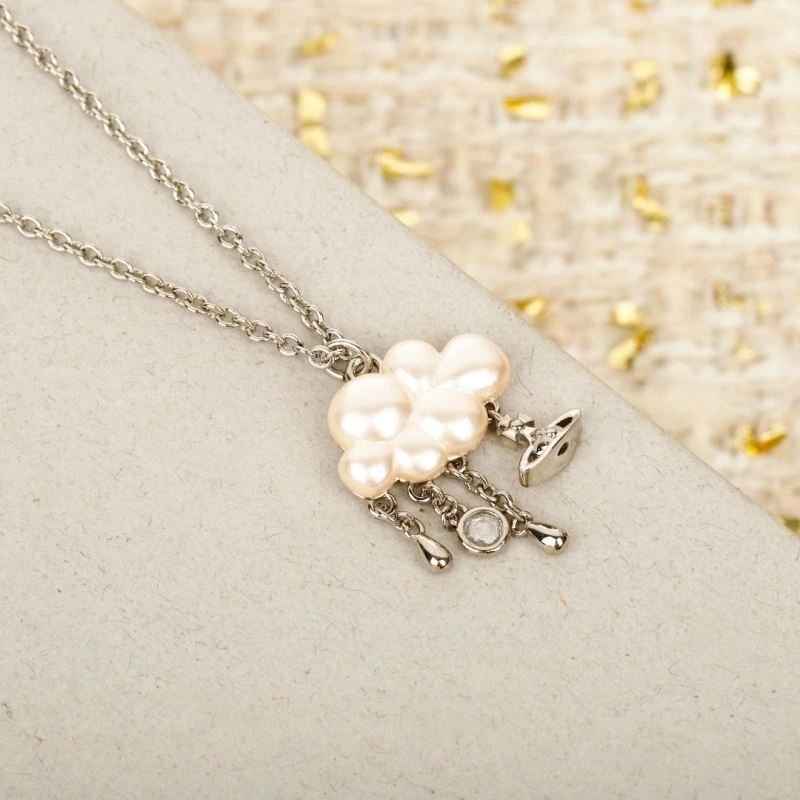 Bright Vivienne Westwood Necklaces 208921