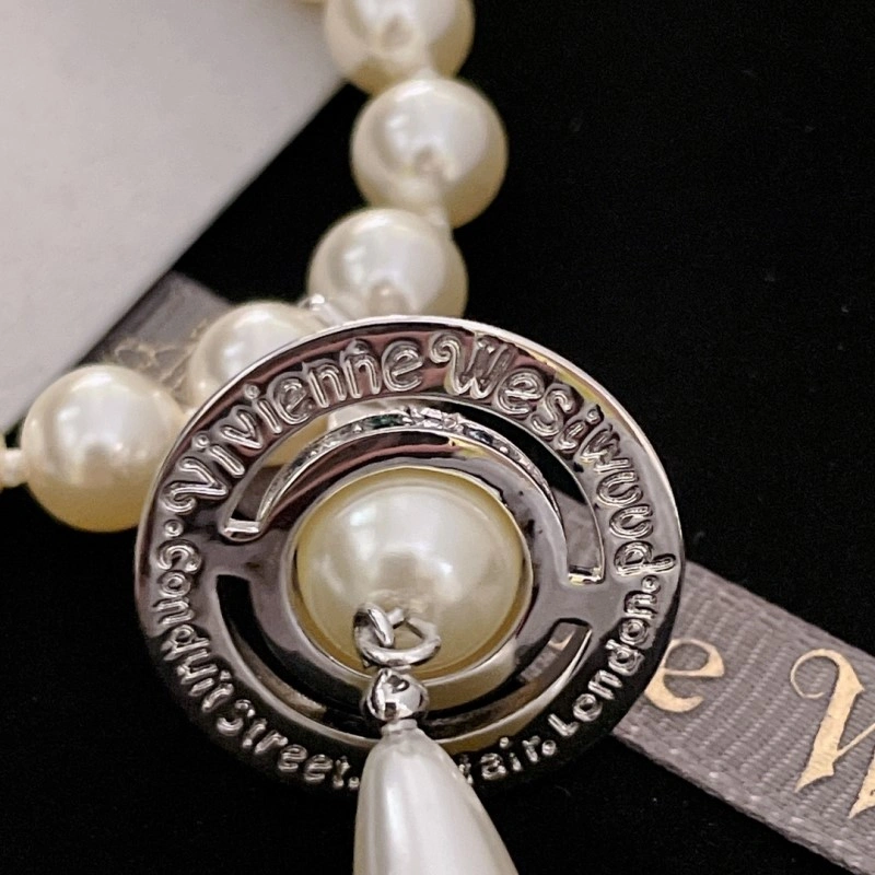 Vivienne Westwood Necklaces EasyMatch 207612