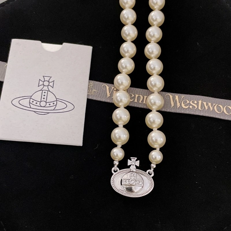 Vivienne Westwood Necklaces EasyMatch 207612