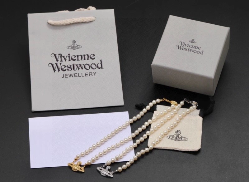Cozy Vivienne Westwood Necklaces 207605