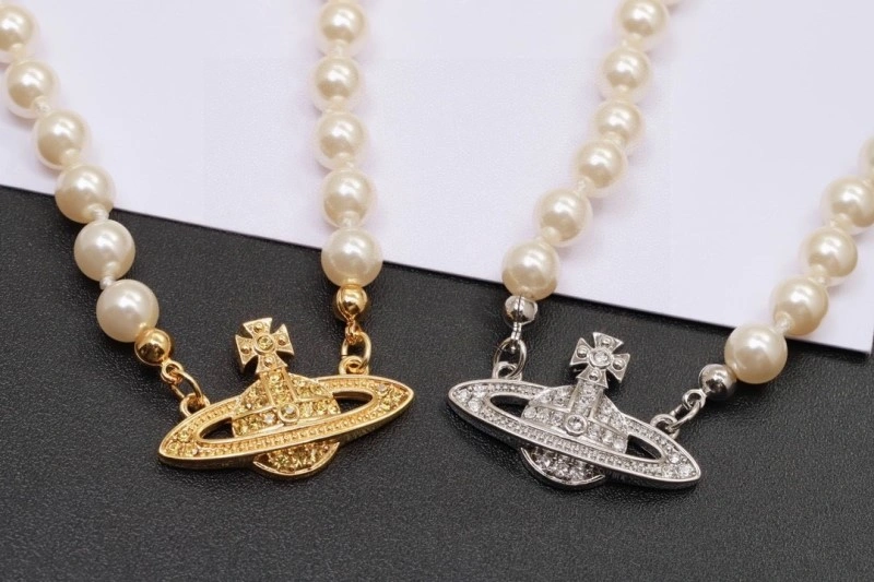 Cozy Vivienne Westwood Necklaces 207605