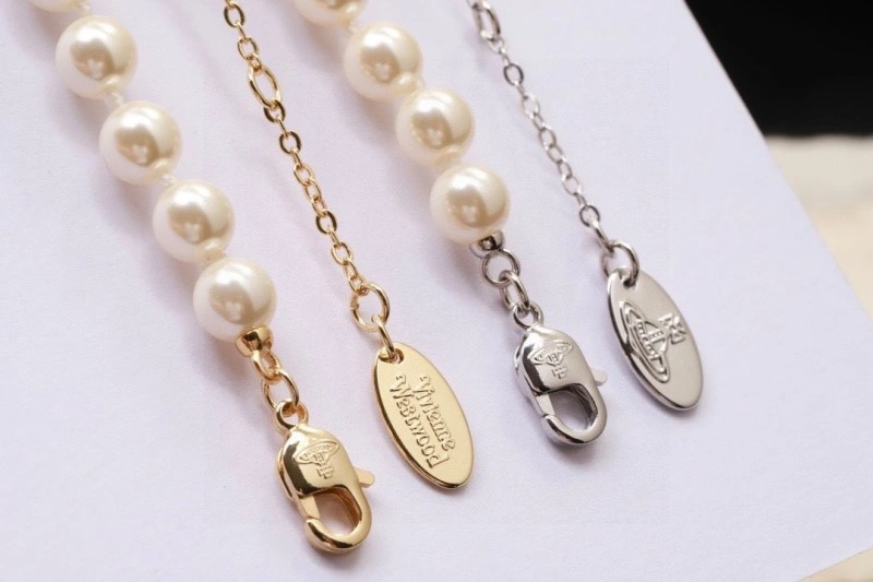 Vivienne Westwood Necklaces EasyMatch 207600
