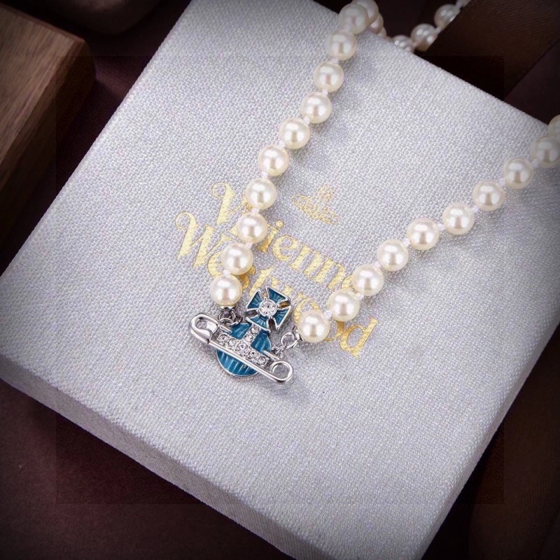 UrbanChic Vivienne Westwood Necklaces 207597