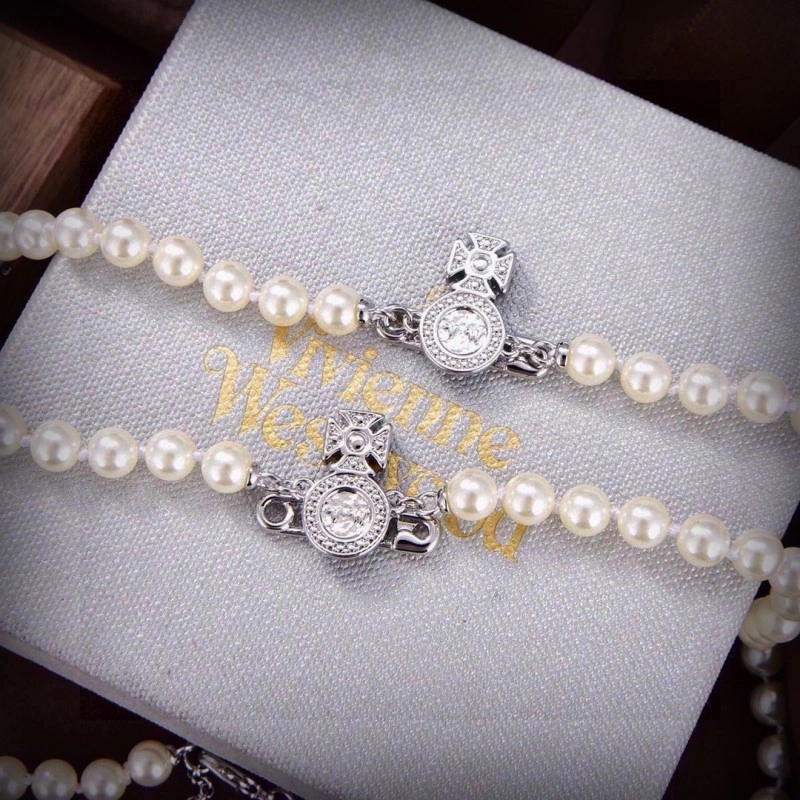 UrbanChic Vivienne Westwood Necklaces 207597