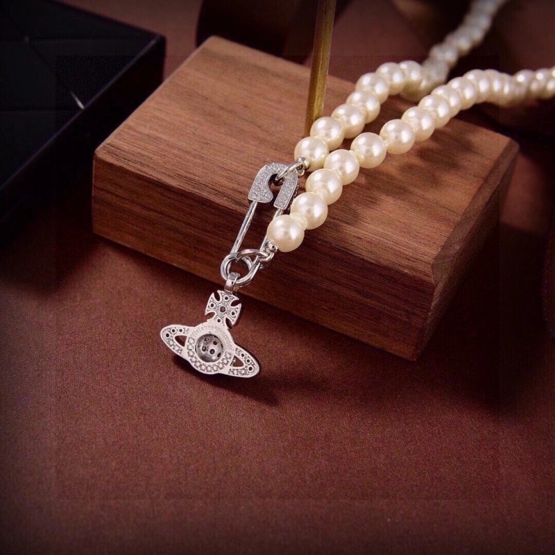 Vivienne Westwood Necklaces Stylish 207603