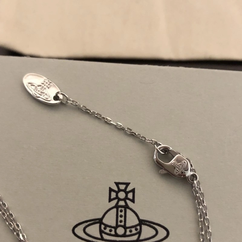 Vivienne Westwood Necklaces SmoothTexture 207584