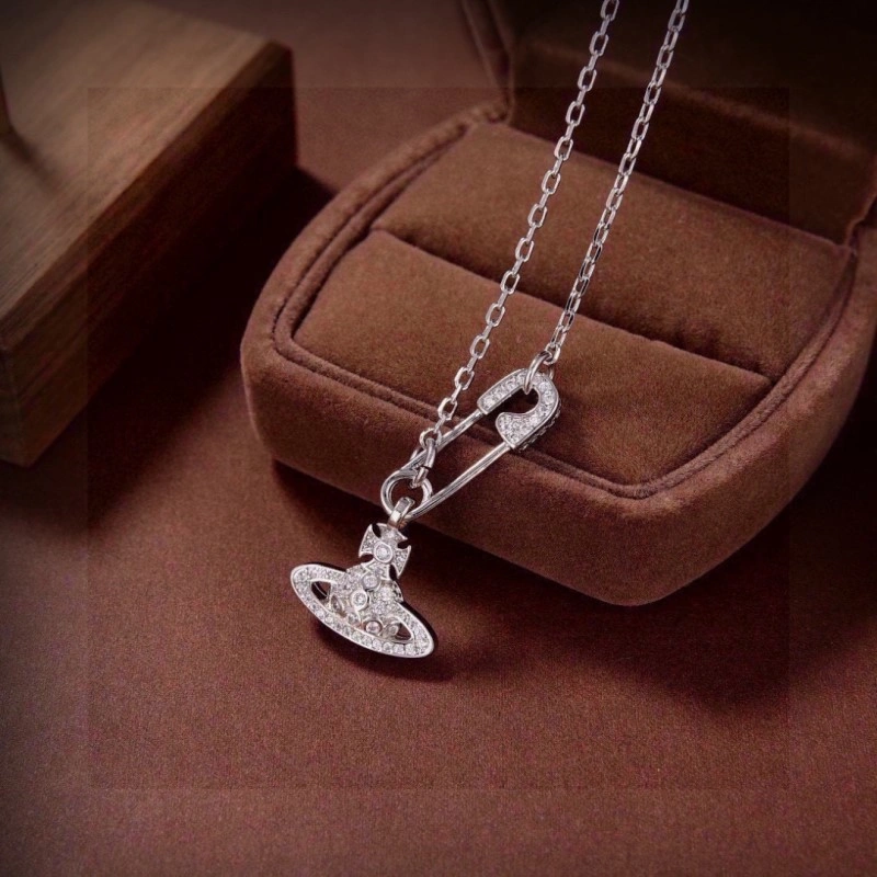Youthful Vivienne Westwood Necklaces 207589