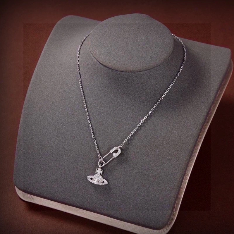Youthful Vivienne Westwood Necklaces 207589