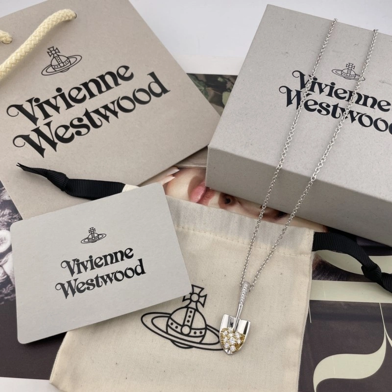 Supportive Vivienne Westwood Necklaces 207595