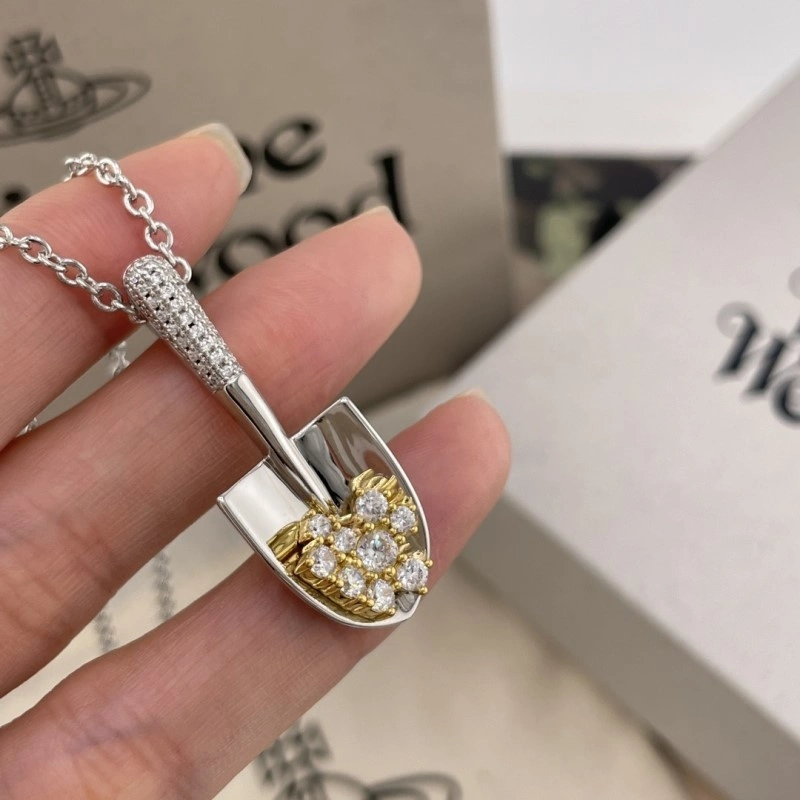 Supportive Vivienne Westwood Necklaces 207595