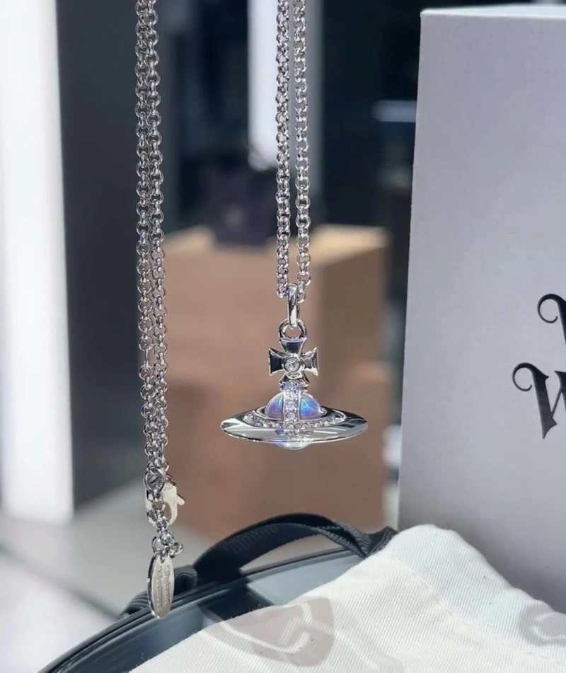 Vivienne Westwood Necklaces EasyMatch 207604