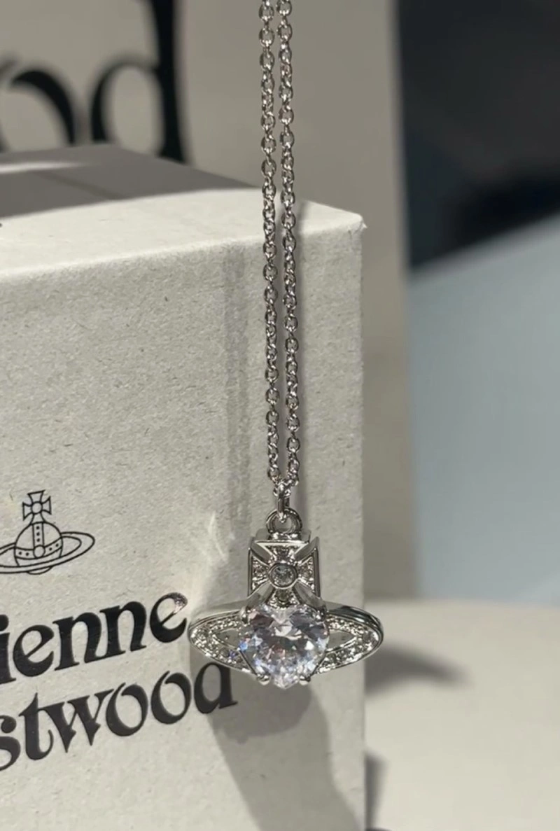Classic Vivienne Westwood Necklaces 207557