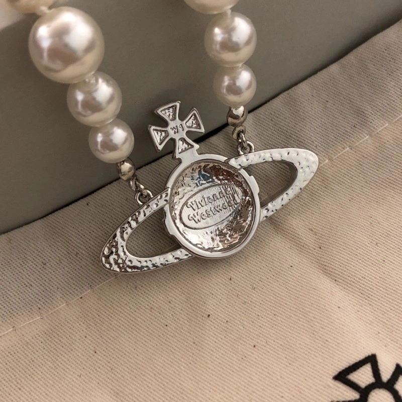 Vivienne Westwood Necklaces Sleek 207565