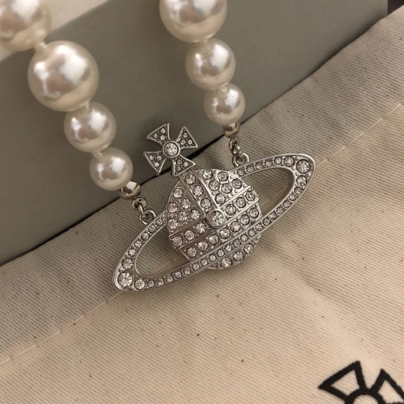 Vivienne Westwood Necklaces Sleek 207565