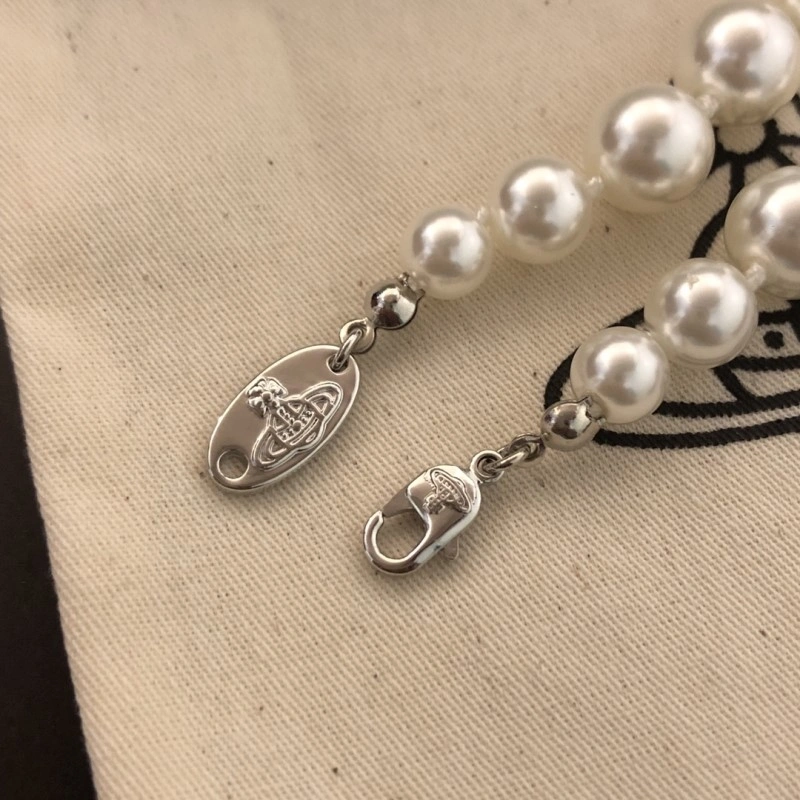 Vivienne Westwood Necklaces Sleek 207565