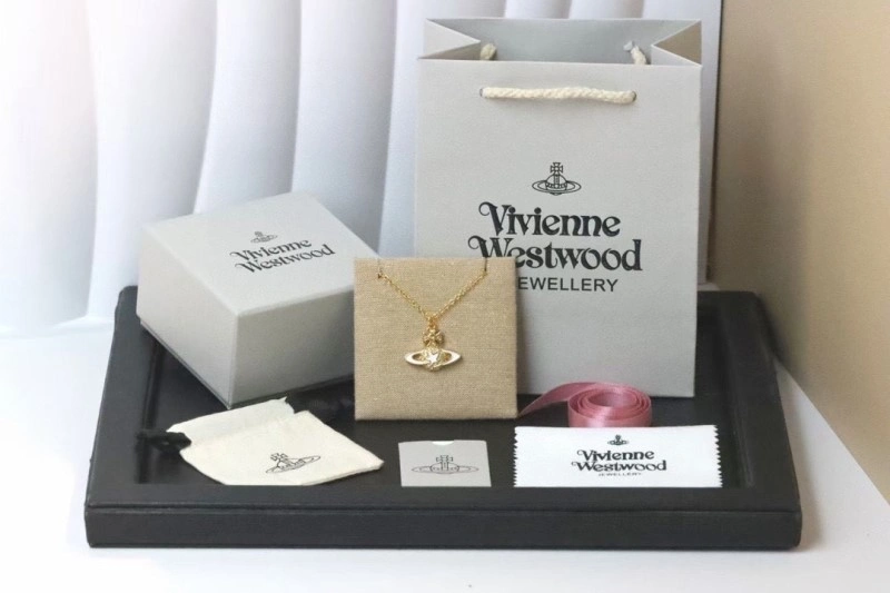 Vivienne Westwood Necklaces Durable 207554