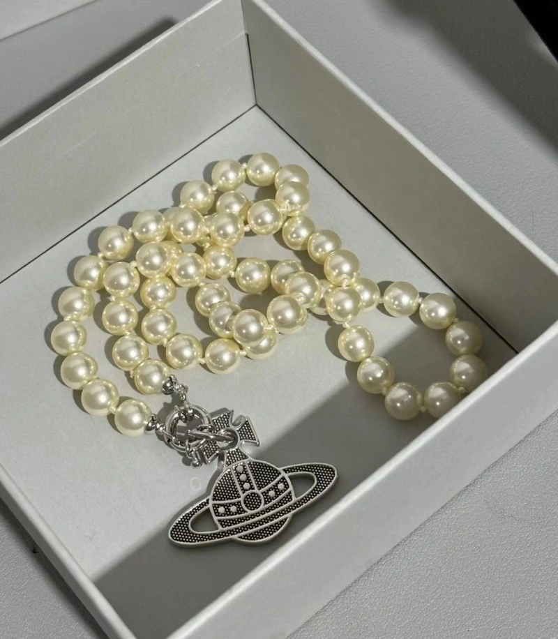 Durable Vivienne Westwood Necklaces 207545