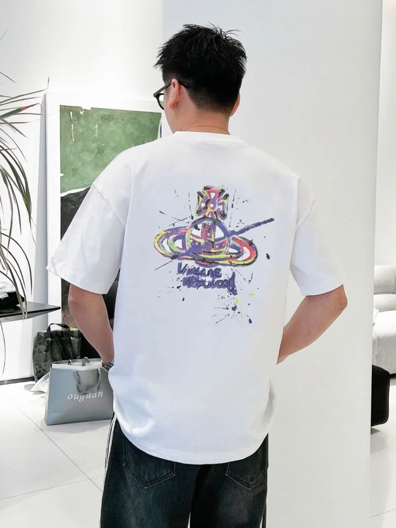 Elegant Vivienne Westwood T-Shirts 163433