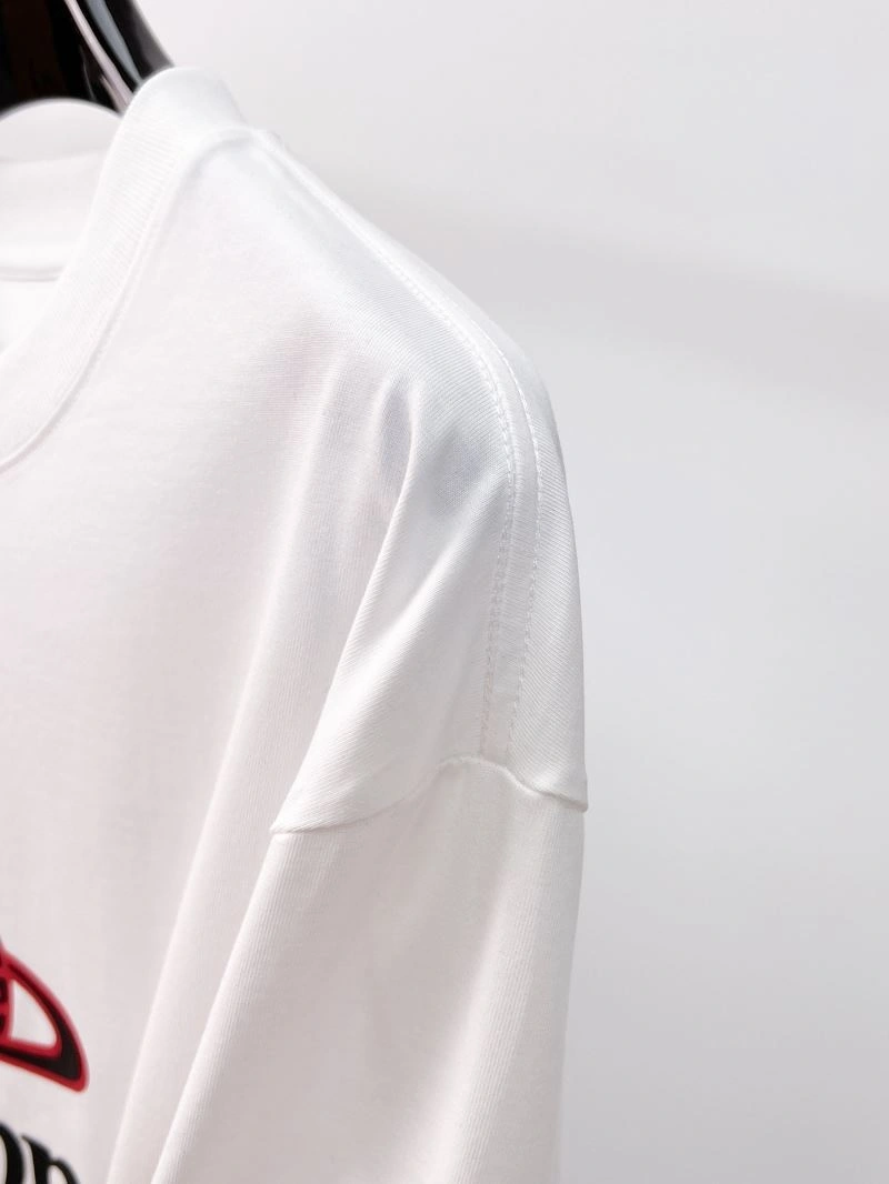 Versatile Vivienne Westwood T-Shirts 162306