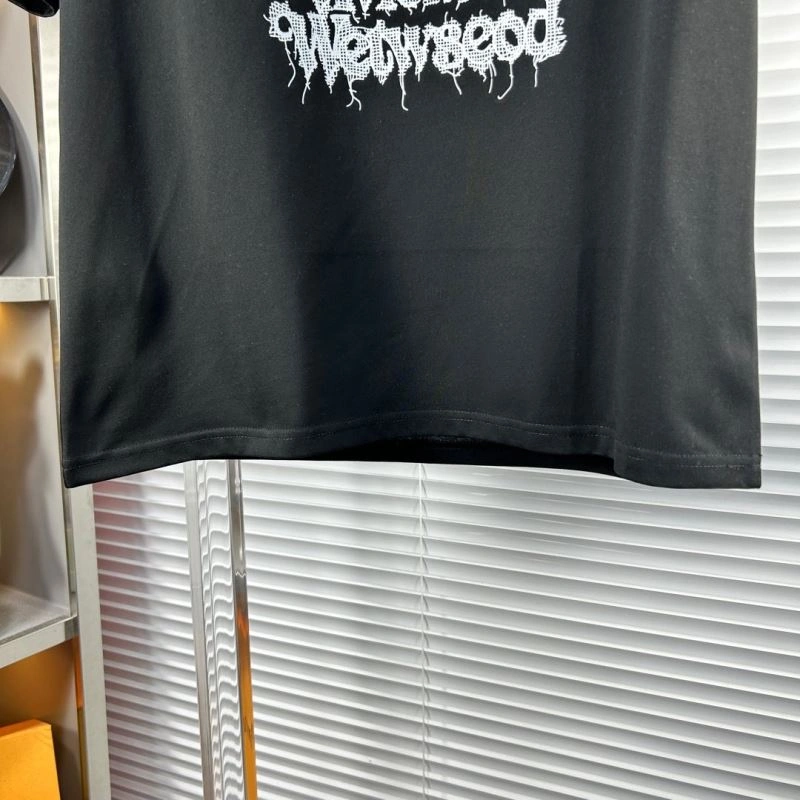 SunProtective Vivienne Westwood T-Shirts 160005