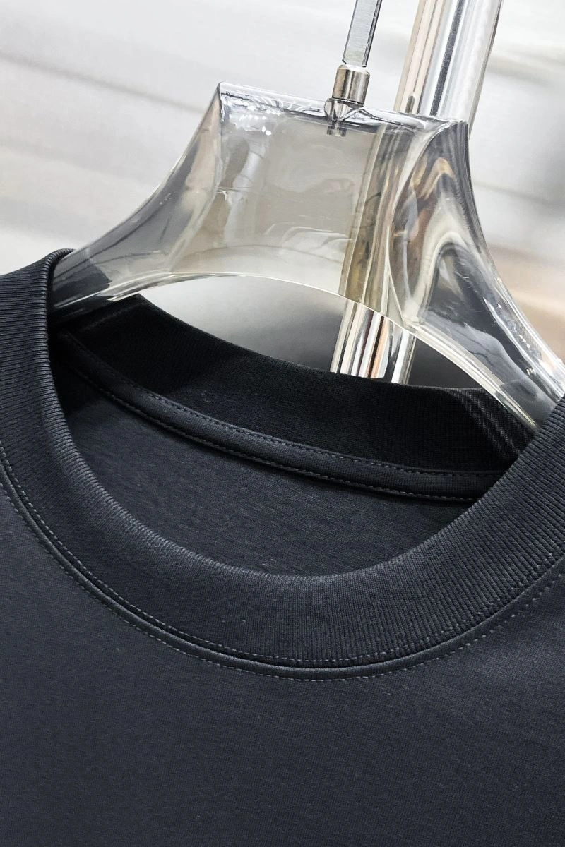 TravelReady Vivienne Westwood T-Shirts 158936
