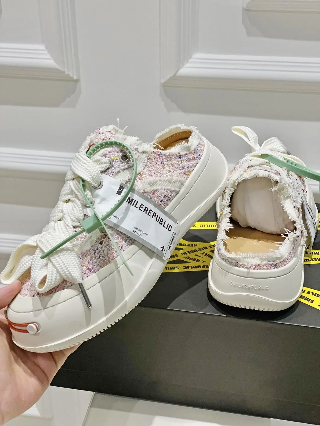 Xvessel Shoes Bright 7096